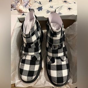 NWOT SO Buffalo Plaid Boots - 8.5